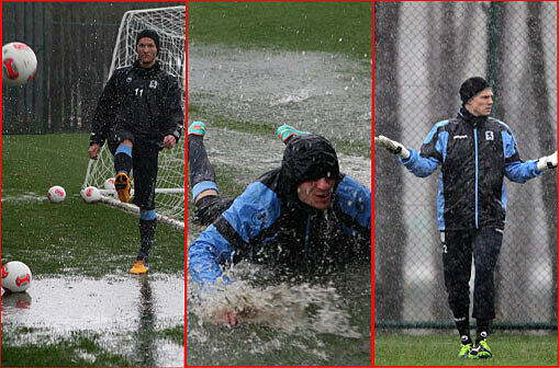 Nach knapp einer Stunder war Schluss: Der starke Regen beim Vormittagstraining in Belek veranlasste Alexander Schmidt das training abzubrechen. Die Spieler hatten aber jede Menge Spaß! Hier die Bilder vom Regentraining!
