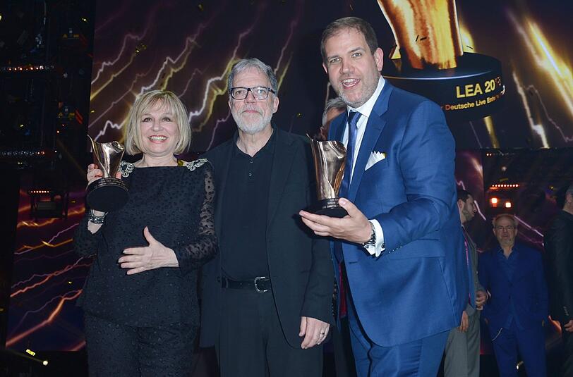Mary Roos, Wolfgang Trepper, und Preisträger Jan Mewes.