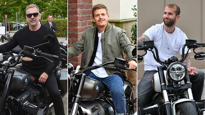 Für die Ausstellung "BMW Heritage Bikes" in Ingolstadt Village posieren die PS-Promis auf PS-starken Motorrädern.