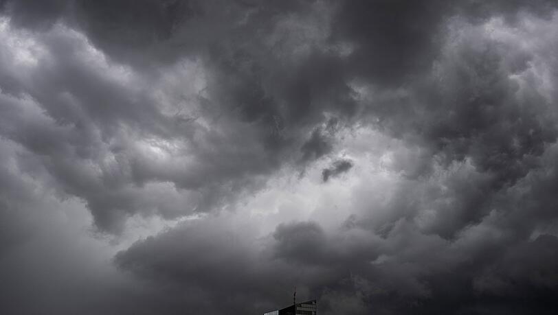 Die Bankenaufsicht der Europäischen Zentralbank (EZB) nimmt regelmäßig die Krisenfestigkeit großer Banken im Euroraum unter die Lupe. (Symbolbild)