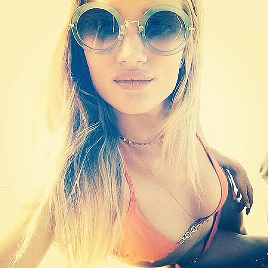 Das Supermodel Rosie Huntington-Whiteley auf Hawaii.