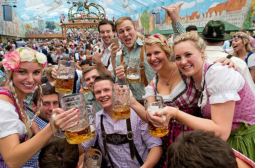 Bilder aus dem Hacker-Zelt.