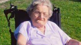 Die edle Stifterin auf einem unscharfen Foto: Marianne Schmidbauer-Landes litt schon als Kind unter gesundheitlichen Problemen.