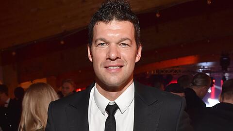 Auf Instagram präsentiert Ex-Fußballer Michael Ballack einen seltenen Schnappschuss seines Sohnes Emilio.