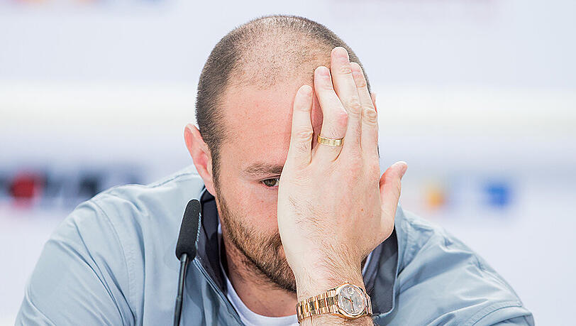 Tyson Fury am Boden: Der Skandal-Boxer leidet seit seiner Kindheit an Depressionen. Tyson Fury am Boden: Der Skandal-Boxer leidet seit seiner Kindheit an Depressionen.