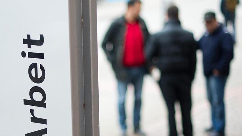 Volkswirte gehen von einer stabilen Entwicklung der Beschäftigung in Deutschland aus.