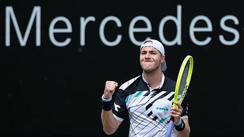 Jan-Lennard Struff ballt nach dem Match die Faust.