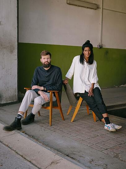 Der in München aufgewachsene Claudius Schulze und die Grazerin Sithara Pathirana verantworten das Programm der Wiener Klima Biennale.