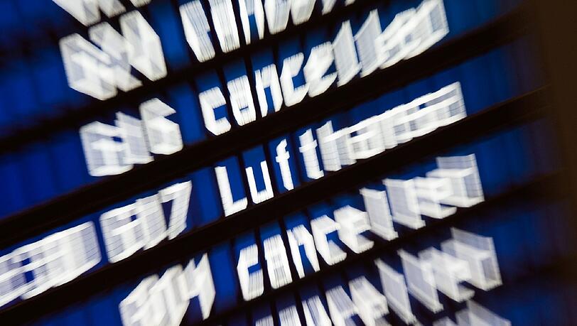 Die Lufthansa verhandelt derzeit mit den Gewerkschaften über Betriebsrenten und die Sicherheit der Arbeitsplätze. Die Lufthansa verhandelt derzeit mit den Gewerkschaften über Betriebsrenten und die Sicherheit der Arbeitsplätze.