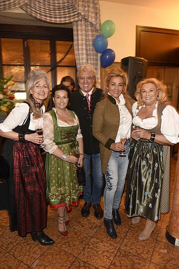Elke Paul, Karin Holler-Schottenhamel, Bernie Paul, Ingrid Pfeifer, Iris Bernthaler