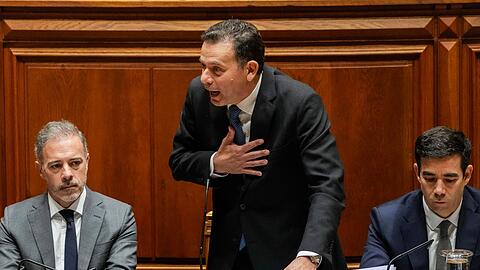 Die Parlamentsdebatte war hitzig.