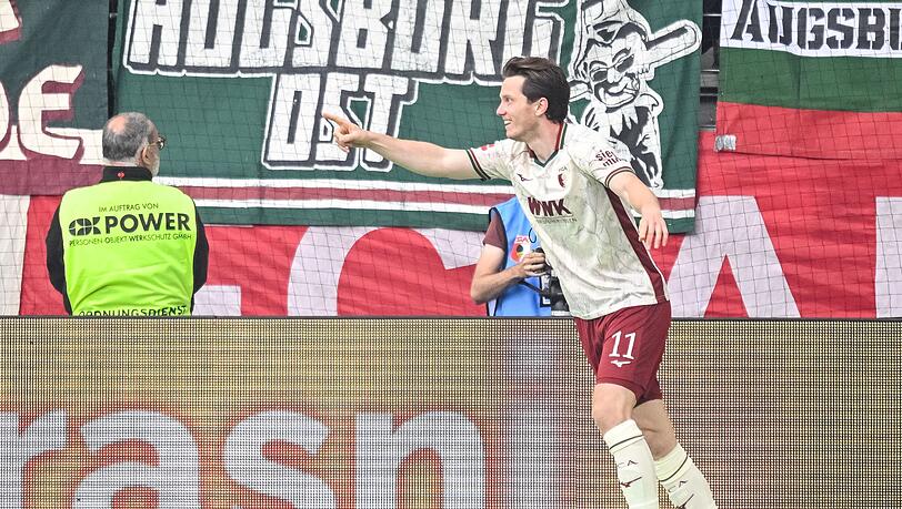 Augsburg-Doppelpacker gegen Favorit Leverkusen: Michael Gregoritsch. Augsburg-Doppelpacker gegen Favorit Leverkusen: Michael Gregoritsch.
