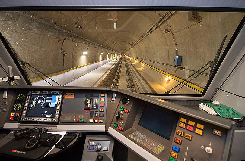 Seit Sonntag fahren offiziell Passagiere durch den Gotthard-Basistunnel.