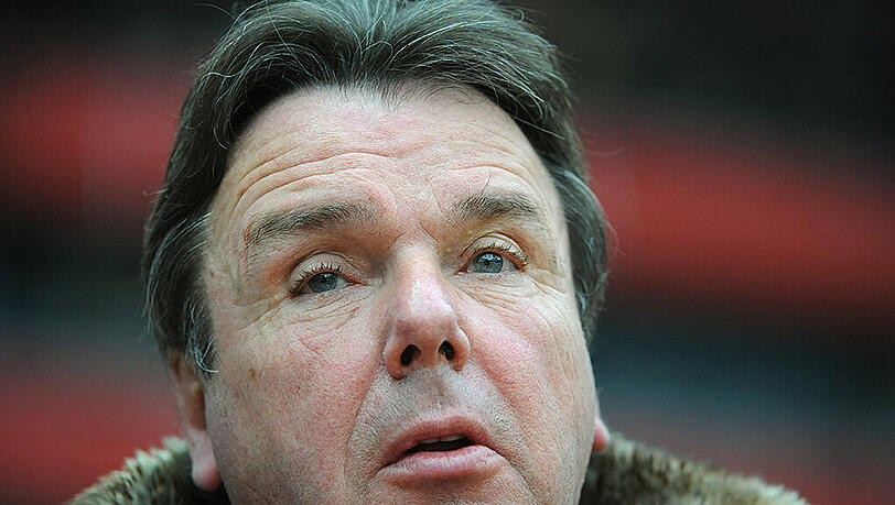 Das millionenschwere Werben um Weltmeister Andre Schürrle ist für ihn fragwürdig: Frankfurts Vorstandsboss Heribert Bruchhagen. Das millionenschwere Werben um Weltmeister Andre Schürrle ist für ihn fragwürdig: Frankfurts Vorstandsboss Heribert Bruchhagen.
