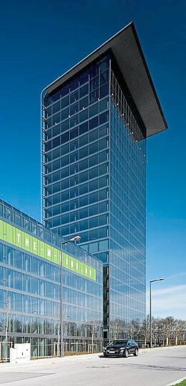 84 Meter: Skyline Tower.