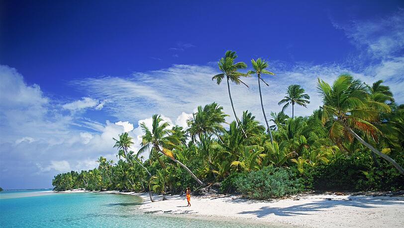 Niue liegt zwischen Fidschi und den auf dem Foto zu sehenden Cookinseln und wirbt mit kristallklarem Wasser. (Illustration)