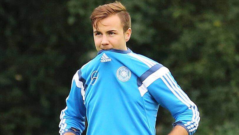 Mario Götze muss aufgrund seines Englisch-Fauxpas viel Spott ertragen. Mario Götze muss aufgrund seines Englisch-Fauxpas viel Spott ertragen.
