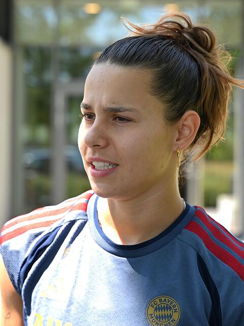 Lena Oberdorf arbeitet an ihrem Comeback beim FC Bayern. (Archivbild)