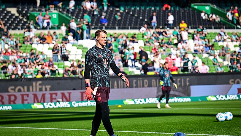 Manuel Neuer musste in Bremen nach dem Aufwärmen doch passen.