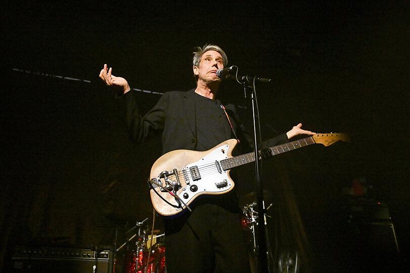 Dirk von Lowtzow beim Konzert in der Tonhalle.