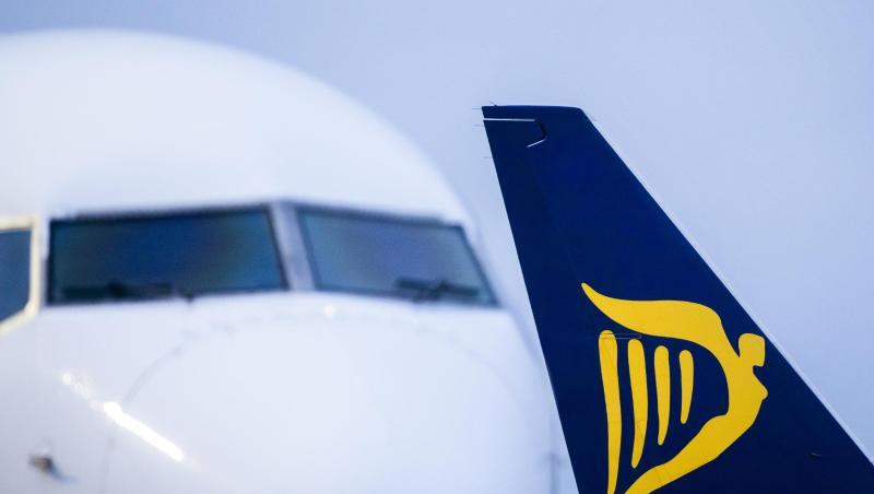 Die neue, europaweit eingeführte Regel der Ryanair sieht vor, dass Passagiere im Standardtarif nur noch ein kleines Handgepäckstück kostenlos mit in die Kabine nehmen dürfen. Die neue, europaweit eingeführte Regel der Ryanair sieht vor, dass Passagiere im Standardtarif nur noch ein kleines Handgepäckstück kostenlos mit in die Kabine nehmen dürfen.