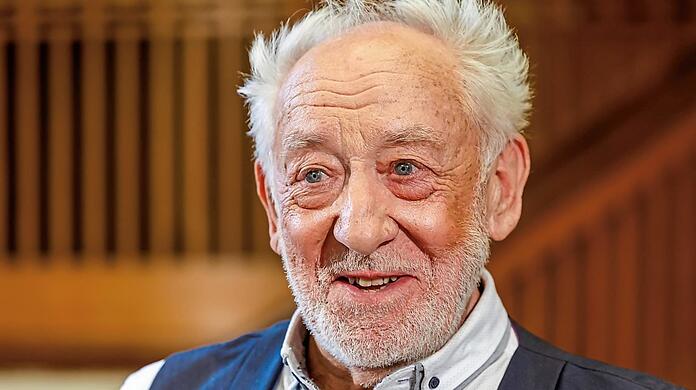 Schauspieler Dieter Hallervorden im Schlosspark Theater in Berlin: Am Montag wollte eine Bank noch ihre finanzielle Unterstützung zurück. Schauspieler Dieter Hallervorden im Schlosspark Theater in Berlin: Am Montag wollte eine Bank noch ihre finanzielle Unterstützung zurück.