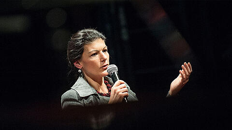 Sahra Wagenknecht ist stellvertretende Vorsitzende der Bundestagsfraktion der Partei "Die Linke".