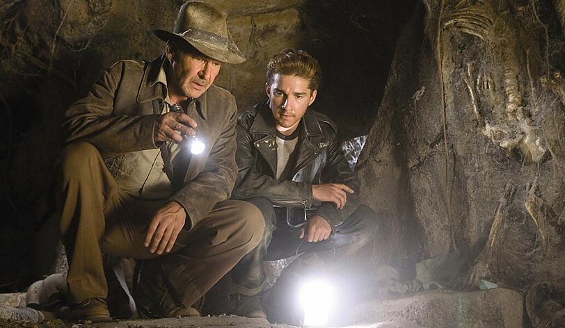 Harrison Ford mit seinem Filmsohn Shia LaBeouf in "Indiana Jones und das Königreich des Kristallschädels" (2008). In Zukunft wird er ohne ihn auf Abenteuerreise gehen.