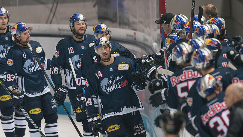 Auf in die Playoffs! Der EHC Red Bull München mit Steve Pinizzotto (vorne) startet von Platz 1 in die entscheidende Saisonphase. Auf in die Playoffs! Der EHC Red Bull München mit Steve Pinizzotto (vorne) startet von Platz 1 in die entscheidende Saisonphase.