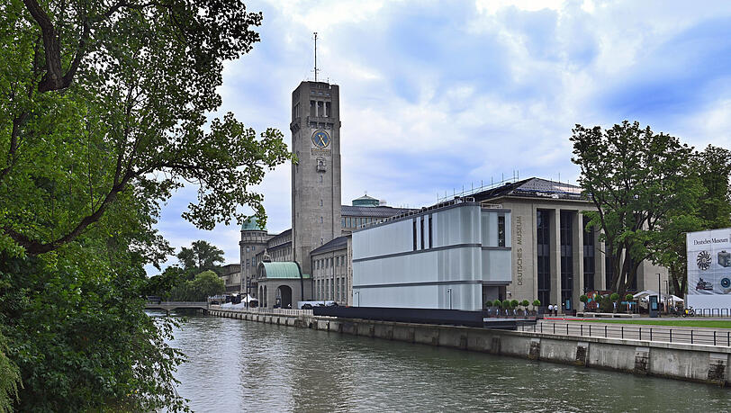 Das Fassl ist 2020 ins Museum geschmuggelt worden, nun ist es erneut versteckt.