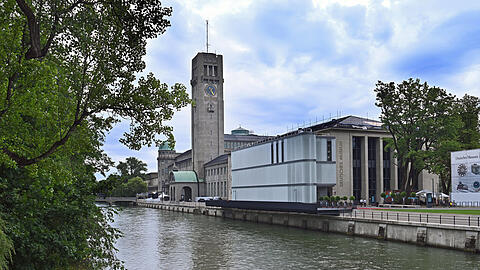 Das Fassl ist 2020 ins Museum geschmuggelt worden, nun ist es erneut versteckt.