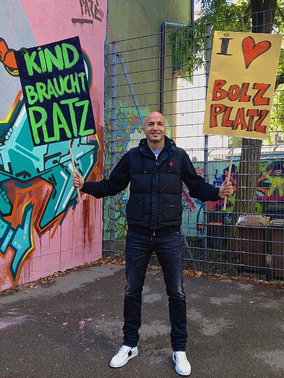 Necat Aygün setzt sich für den Bolzplatz an der Glockenbachwerkstatt ein