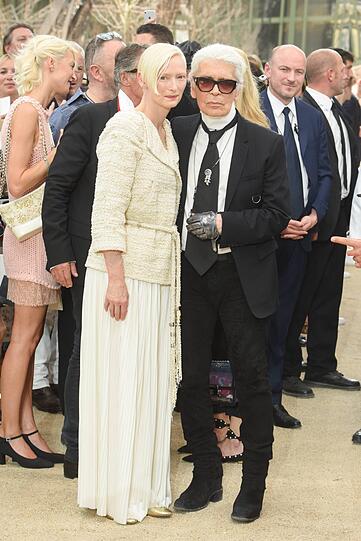 4. Juli 2017: Karl Lagerfeld und Tilda Swinton in Paris.