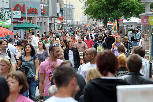 Nur die Kaufingerstraße in München ist in Bayern beliebter als unsere Karolinenstraße.