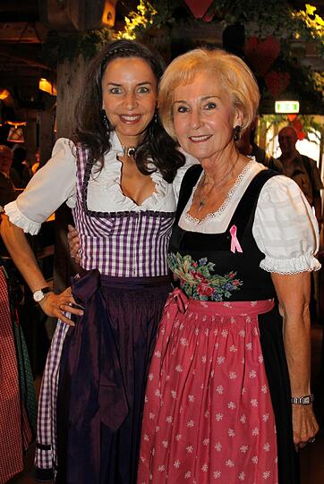 Clarissa Käfer (l.) und Karin Stoiber.