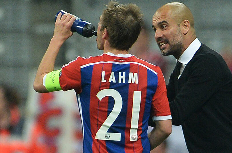 "Ich bin ein bisschen enttäuscht von Philipp, ich wollte einen Hattrick von ihm. Vielleicht spielt er nächstes Mal nicht." (Bayern-Trainer Pep Guardiola am Samstag in München nach dem 6:0 gegen Werder Bremen über Doppeltorschütze Philipp Lahm/8. Spieltag)
