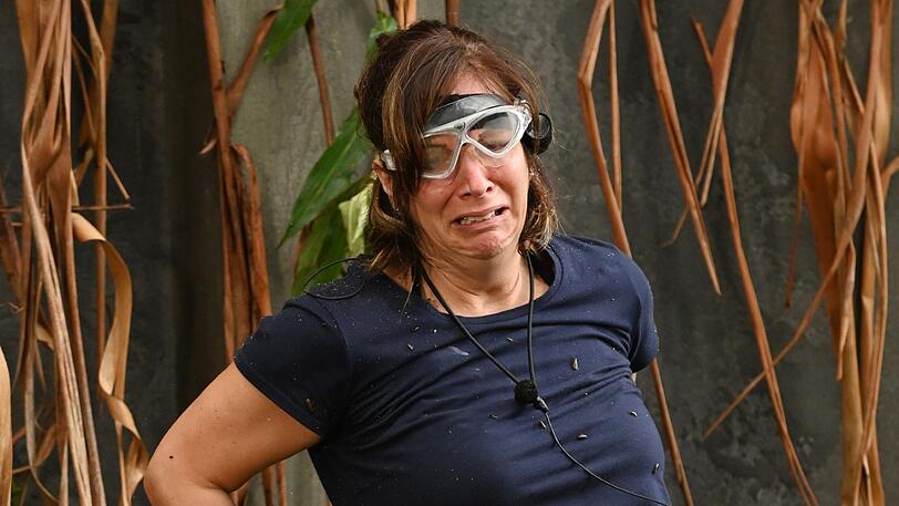 Daniela Büchner bricht die Dschungelprüfung "Gafahrenstuhl" ab und kann damit keinen Stern holen.