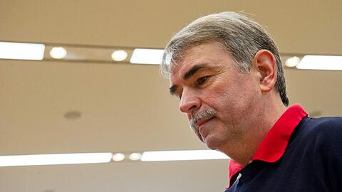 Gustl Mollath vor seiner Vernehmung im Mollath-Untersuchungsausschuss im Bayerischen Landtag (Archivbild)