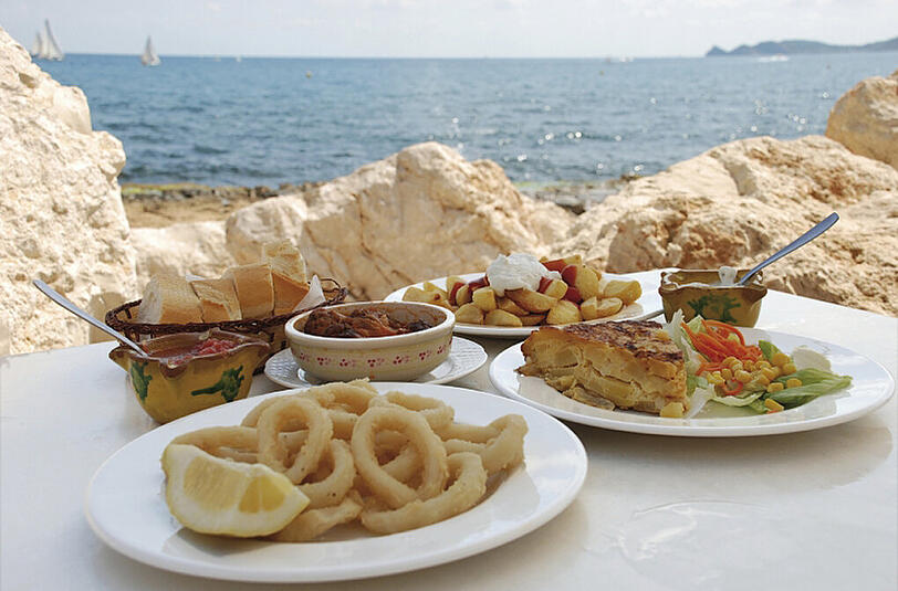 Freunde der spanischen Esskultur feiern den World Tapas Day.