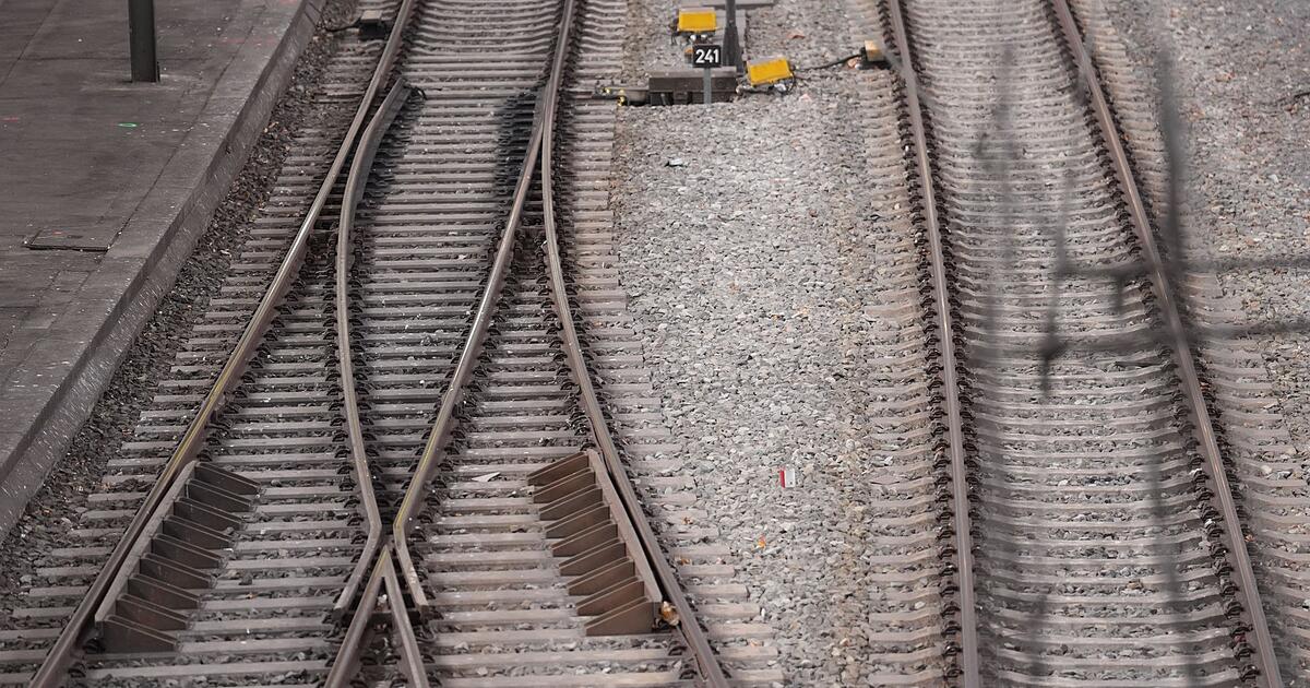 Bahn-reduziert-Fernverkehr-im-Norden-wegen-des-Winterwetters