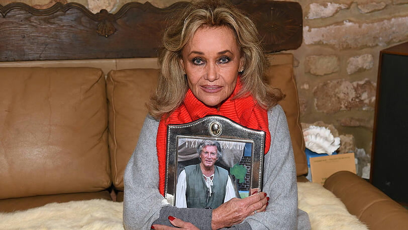 Im Herzen immer bei ihr: Winnetou-Star Pierre Brice (&dagger; 86).