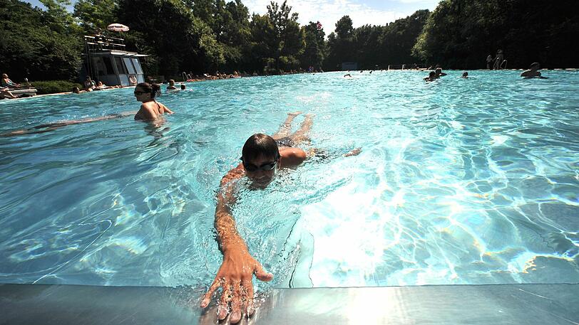 Das Ungererbad in Schwabing lockt bei gutem Wetter die Münchner an.