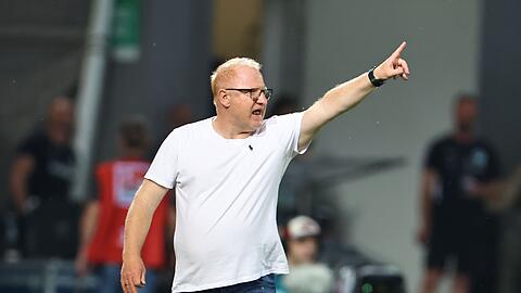 Hofft auf eine unbeschwertere Saison als zuletzt: F&uuml;rth-Trainer Heiko Vogel. (Archivbild)