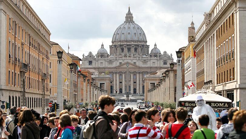 Der Petersdom in Rom. Der Petersdom in Rom.