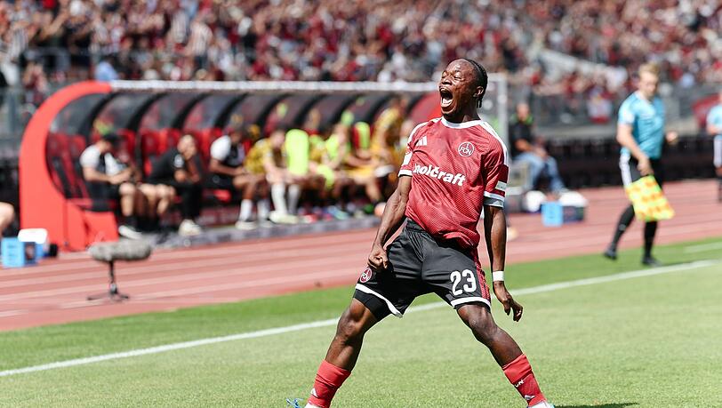 Nürnbergs Drei-Tore-Mann vom ersten Spieltag: Mohamed Alì Zoma. (Archivbild) Nürnbergs Drei-Tore-Mann vom ersten Spieltag: Mohamed Alì Zoma. (Archivbild)