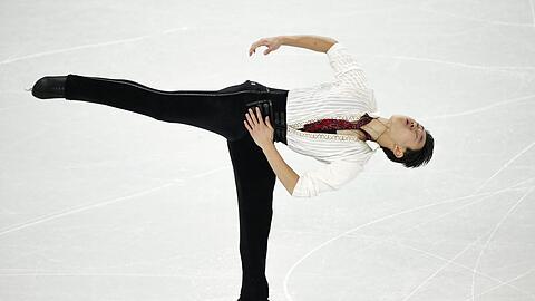 Denis Ten während der Kür des Eiskunstlaufes bei den Olympischen Spielen in Sotschi 2014.