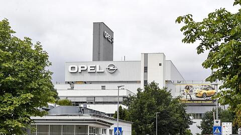 Bis 2024 will Opel für seine gesamte Modellpalette Elektroversionen anbieten können.