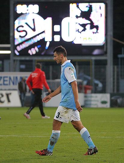 Doch der nächste Tiefpunkt kommt schnell. Das 0:1 in Sandhausen am 7. Spieltag schickt den TSV in die erste spätsommerliche Depression. Mit Konsequenzen.