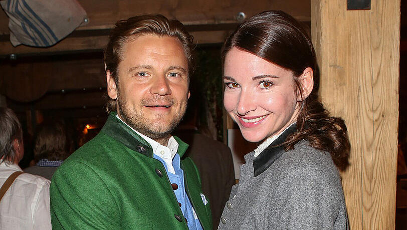 Sophie Wepper und David Meister geben sich in vier Wochen das Ja-Wort. Sophie Wepper und David Meister geben sich in vier Wochen das Ja-Wort.