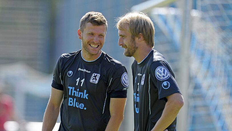 Vor dem Abschied: Benny Lauth und Daniel Bierofka. Vor dem Abschied: Benny Lauth und Daniel Bierofka.